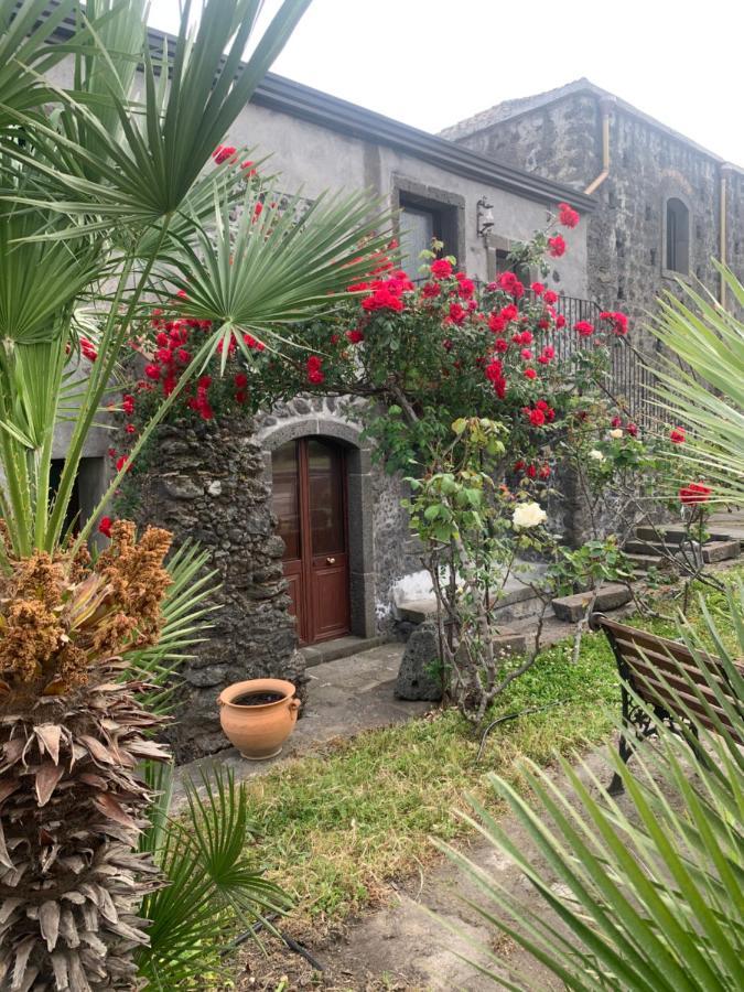 Villa Alessio - Case Vacanza Con Piscina Sull'Etna Puntalazzo Luaran gambar